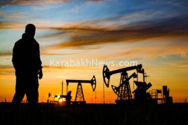 oil-poised-for-weekly-dip-as-recession-fears,-rates-cloud-outlook