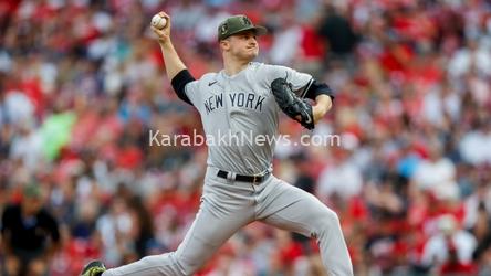 yankees’-aaron-boone,-clarke-schmidt-explain-umpires’-inspection-of-rhp’s-glove-before-reds-manager-david-bell’s-ejection