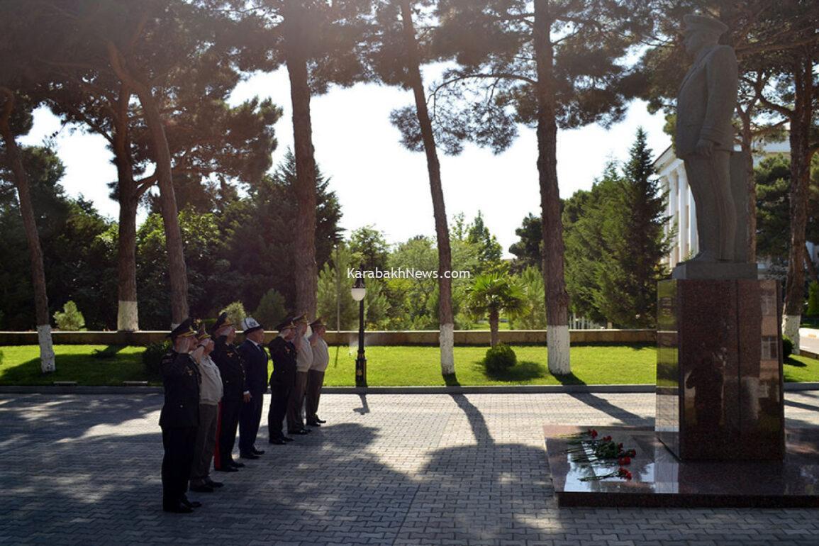kyrgyz-defense-minister-visits-commando-military-unit-in-azerbaijan
