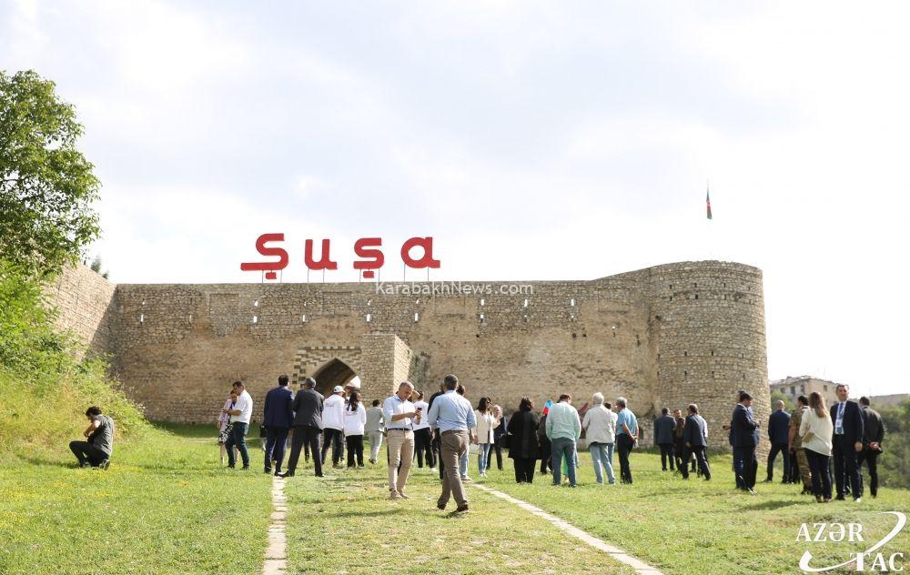 participants-of-global-media-forum-visit-historical-sites-of-shusha
