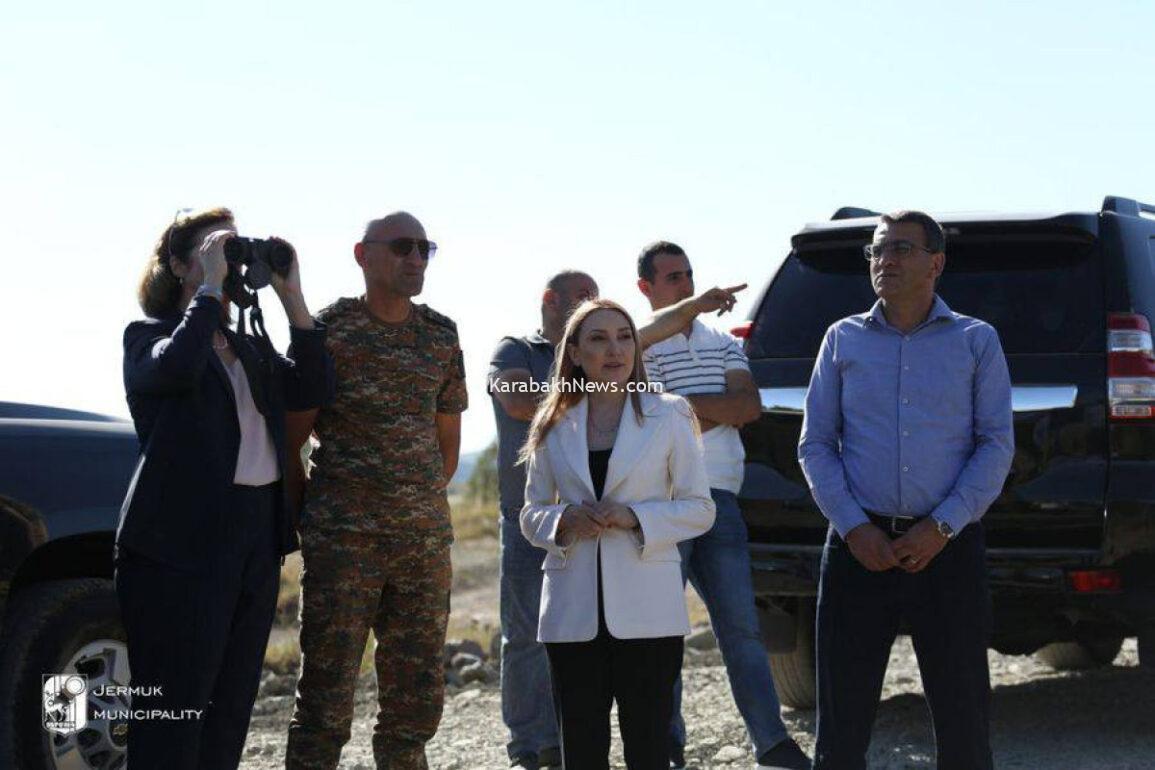 us-ambassador-to-armenia-visits-border-with-azerbaijan