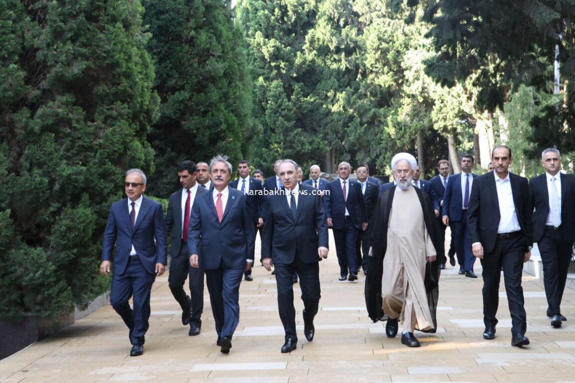 prosecutor-generals-of-foreign-countries-visited-alley-of-honor,-alley-of-martyrs