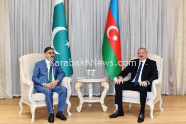president-ilham-aliyev-met-with-caretaker-prime-minister-of-pakistan-in-tashkent