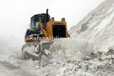 supply-roads-in-liberated-territories-are-cleared-of-snow-cover
