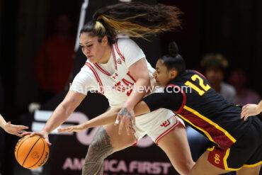pac-12-women’s-basketball-enjoys-huge-friday-night