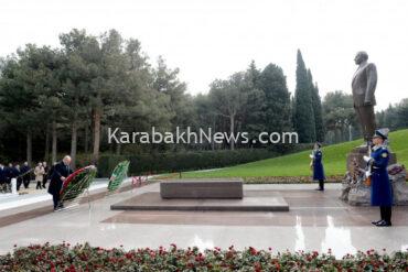 russian-pm-mikhail-mishustin-visited-grave-of-great-leader-of-azerbaijan-heydar-aliyev