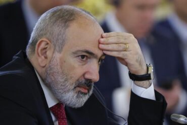 pashinyan-flies-to-denmark-to-play-“democracy”