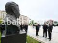 presidents-of-azerbaijan-and-belarus-view-bullet-riddled-monuments-[photos]