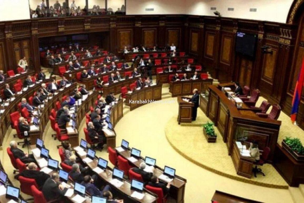 fight-broke-out-between-mps-in-armenian-parliament-video