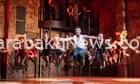 kiss-me,-kate-review-–-glorious-music,-falderol-frivolity-and-adrian-dunbar