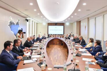 azerbaijan’s-economy-minister-holds-series-of-meetings-in-italy-photo