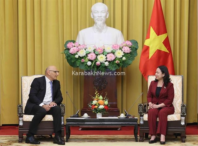 azerbaijani-president’s-representative-meets-vietnam-vp