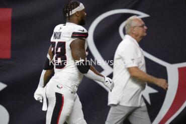 texans’-joe-mixon-was-hurt-on-apparent-hip-drop-tackle,-but-it-wasn’t-penalized